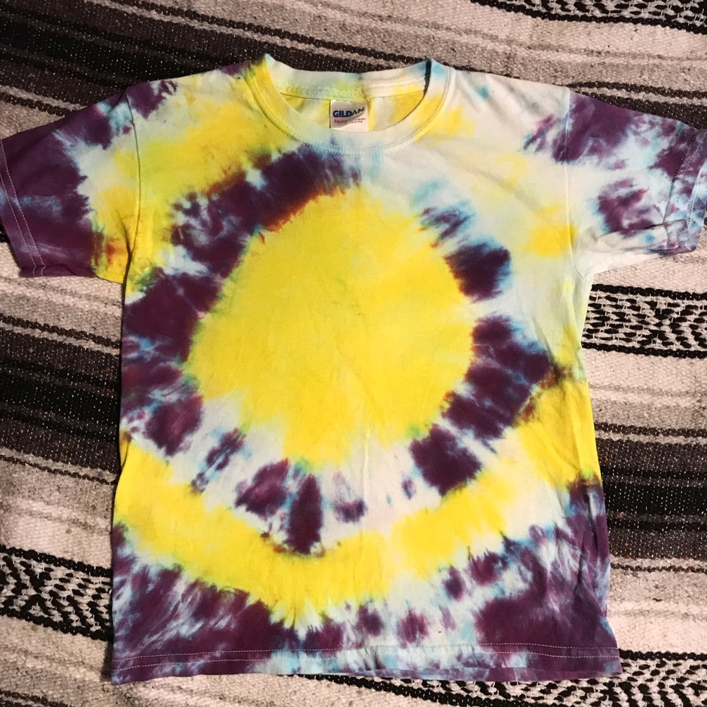 Super cute kids tie-dye T-shirt